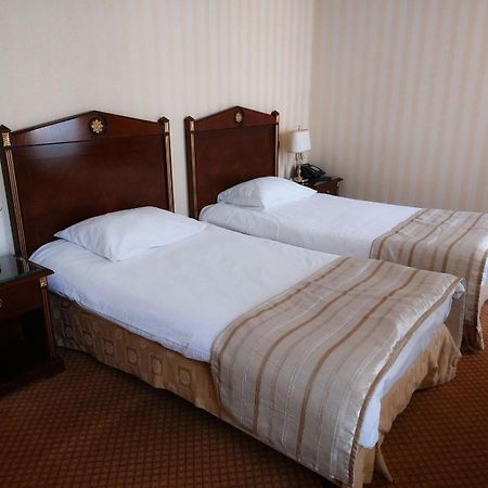 Optima Collection Podil Plaza Hotel Kiev Ngoại thất bức ảnh