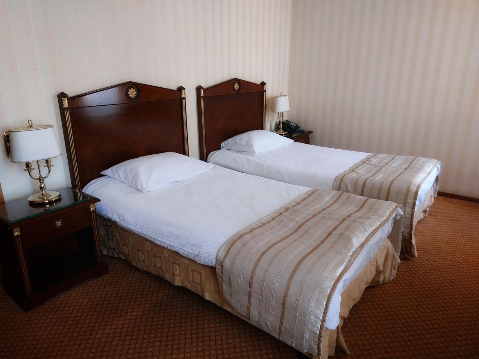 Optima Collection Podil Plaza Hotel Kiev Ngoại thất bức ảnh