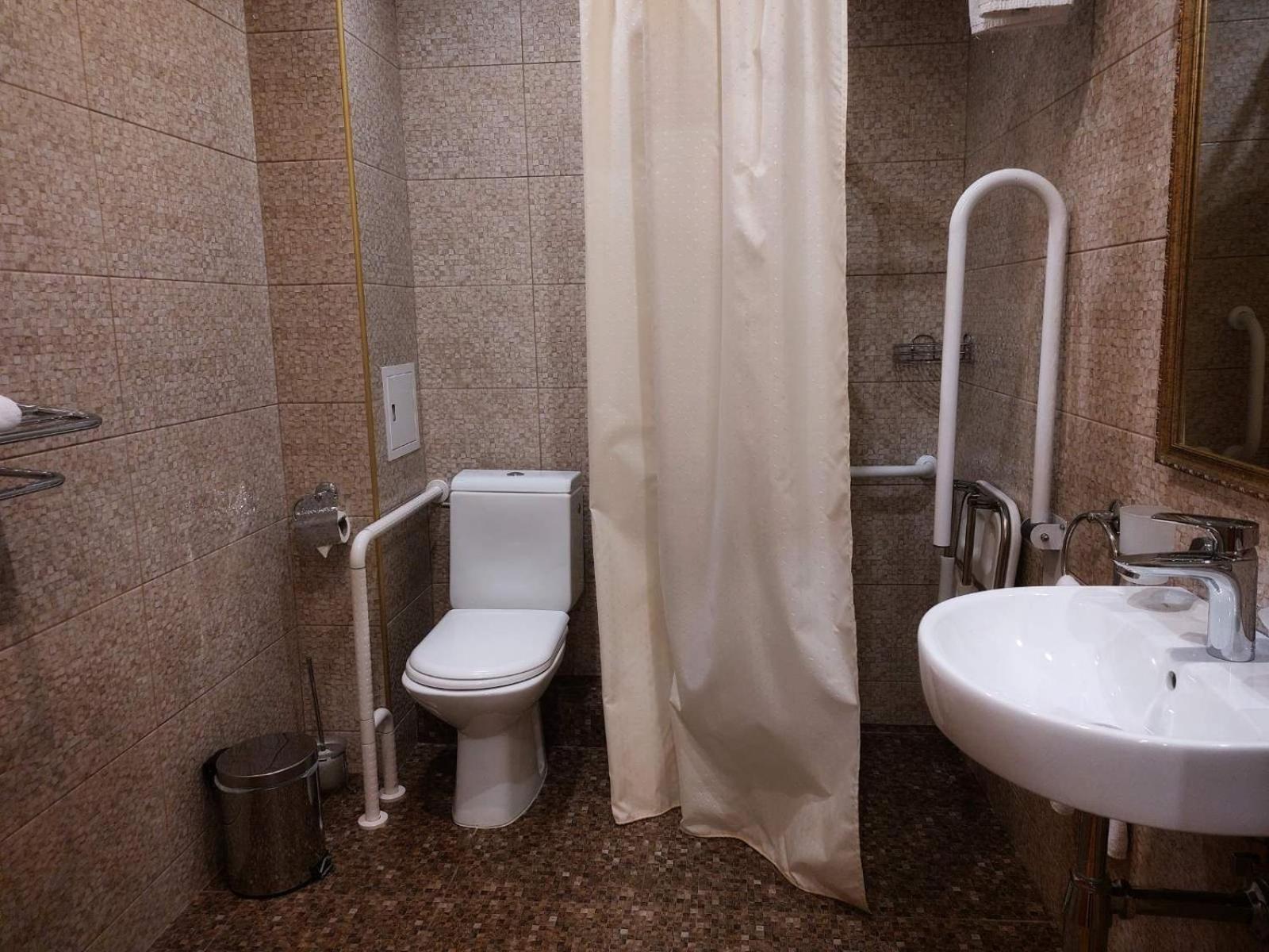 Optima Collection Podil Plaza Hotel Kiev Ngoại thất bức ảnh