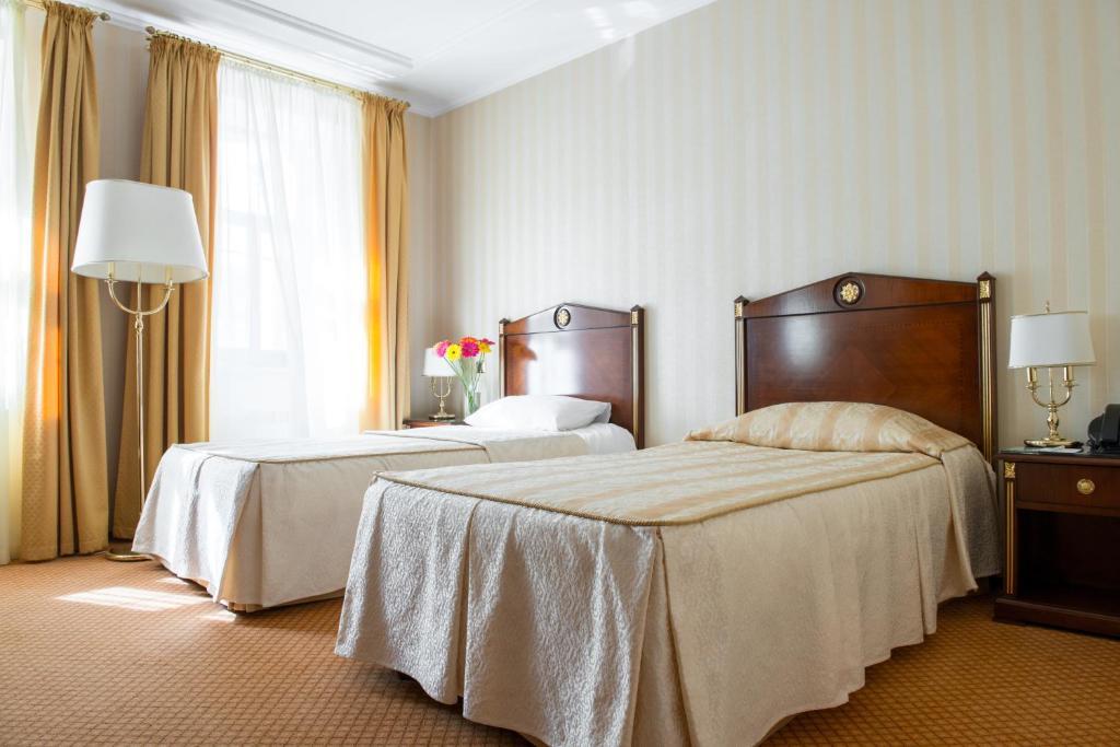 Optima Collection Podil Plaza Hotel Kiev Ngoại thất bức ảnh