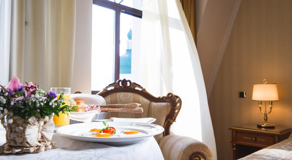Optima Collection Podil Plaza Hotel Kiev Ngoại thất bức ảnh