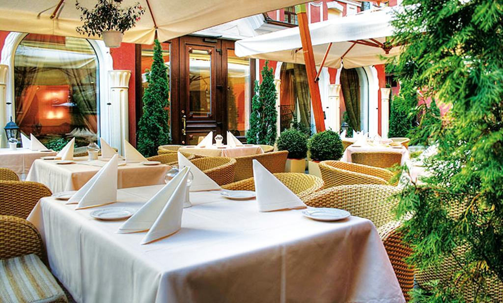 Optima Collection Podil Plaza Hotel Kiev Ngoại thất bức ảnh